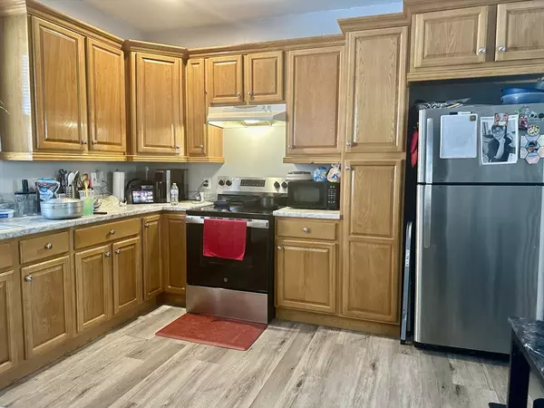 Springfield, MA 01108,45 Kimberly Ave