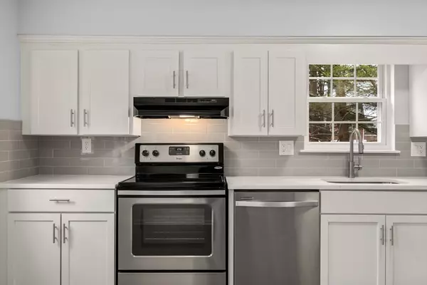 Stoughton, MA 02072,51 Claire Dr #51