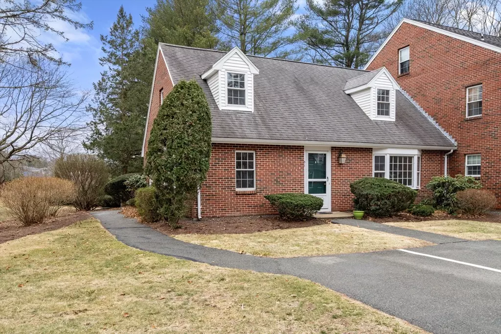 Stoughton, MA 02072,51 Claire Dr #51