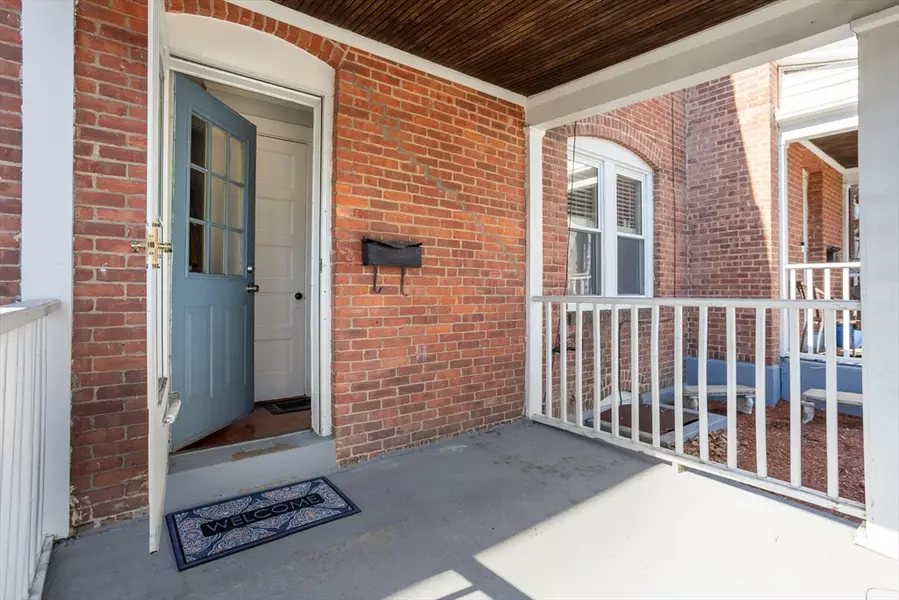 51 Grove St #51, Clinton, MA 01510