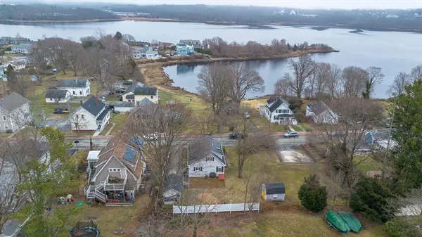 Somerset, MA 02726,665 Main St