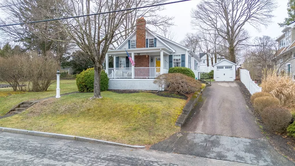 665 Main St, Somerset, MA 02726