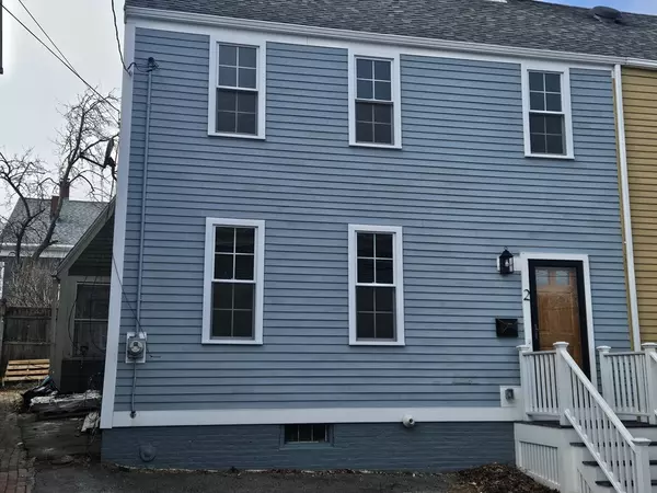 Newburyport, MA 01950,2 Boardman St
