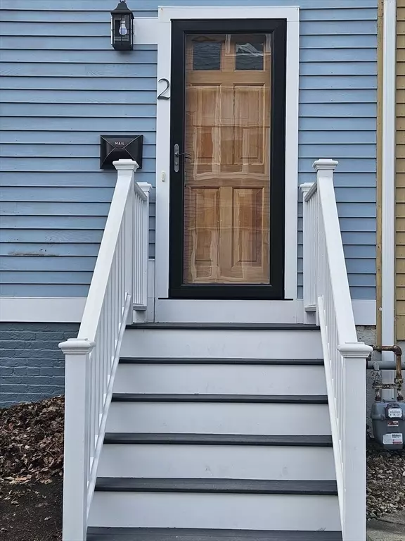 Newburyport, MA 01950,2 Boardman St