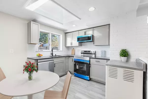 Framingham, MA 01701,20 Karal Dr