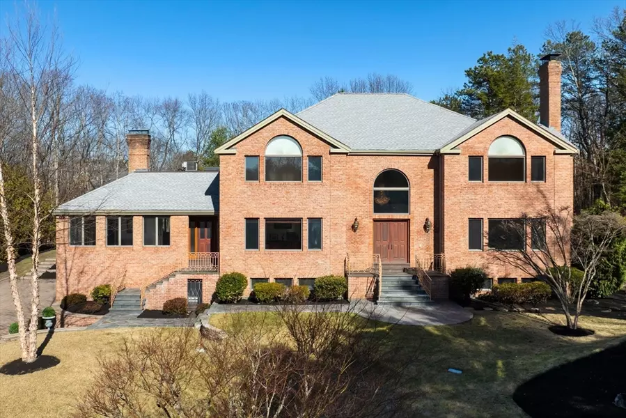 8 Jonas Stone Cir, Lexington, MA 02420