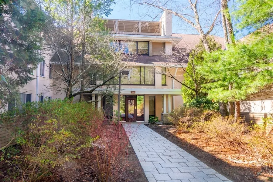 206 Allandale Road #2A, Boston, MA 02467