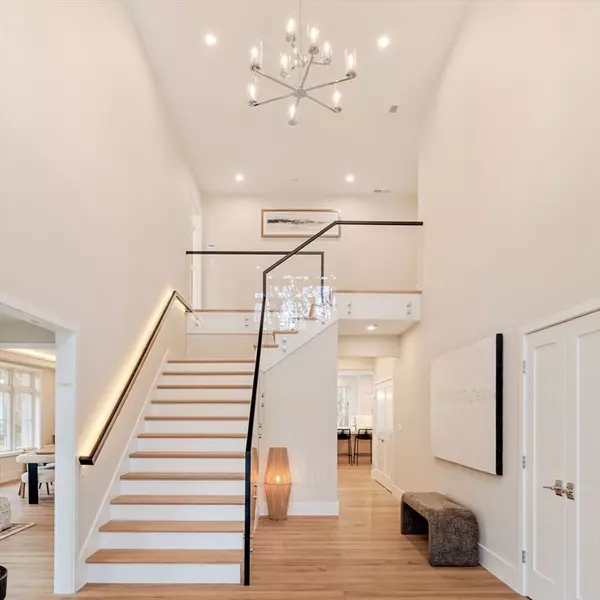 123 Woburn St, Lexington, MA 02420