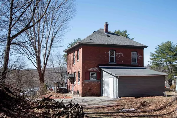 Gill, MA 01354,31 Riverview Dr