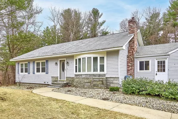 Groton, MA 01450,124 Lost Lake Dr