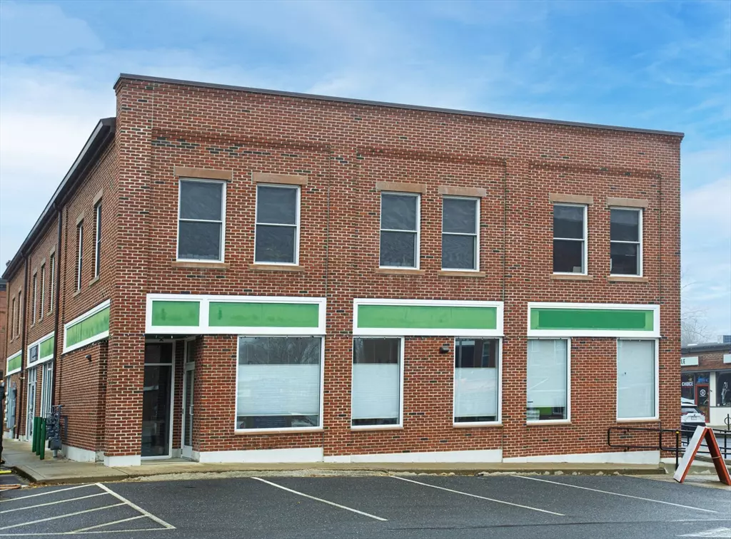 Northampton, MA 01062,100 Main Street