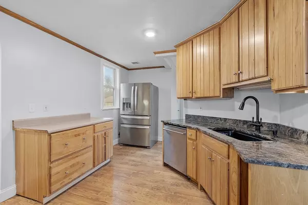 Rockland, MA 02370,54 Crescent St