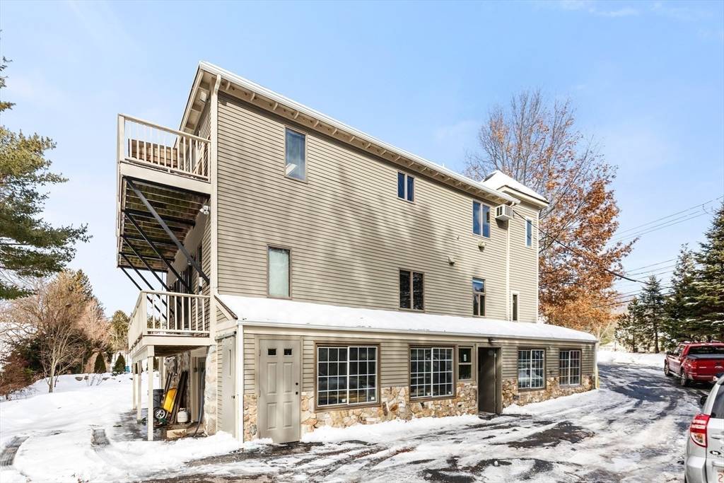 Lexington, MA 02421,576 Marrett Rd #B