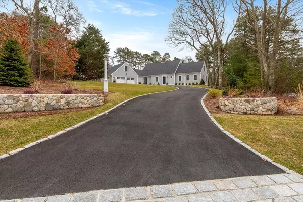 34 Marshside Dr, Yarmouth, MA 02675