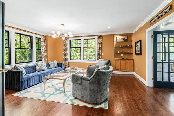 Beverly, MA 01915,4 Bridle Path Ln