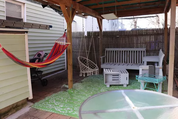 Fall River, MA 02723,48 Thomas St