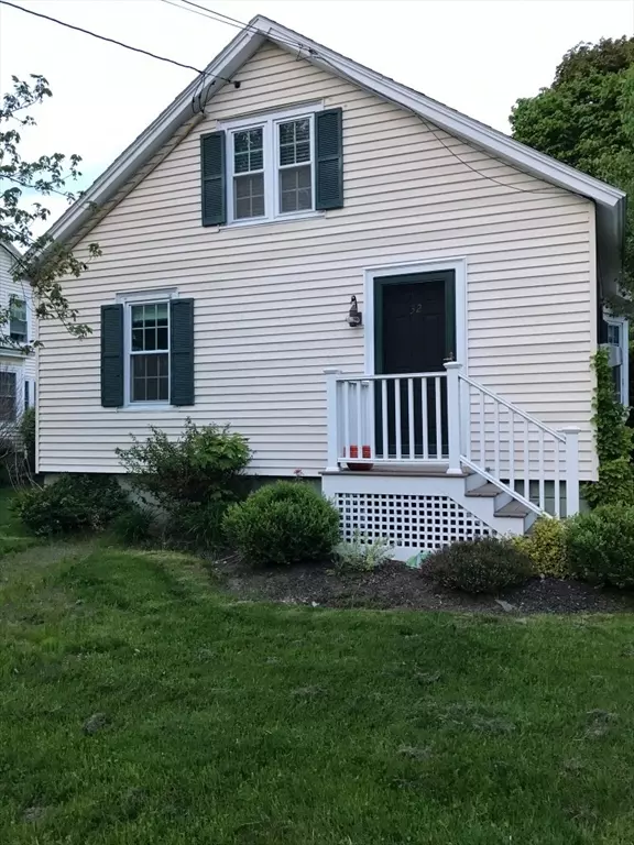 Amesbury, MA 01913,32 Hillside Ave