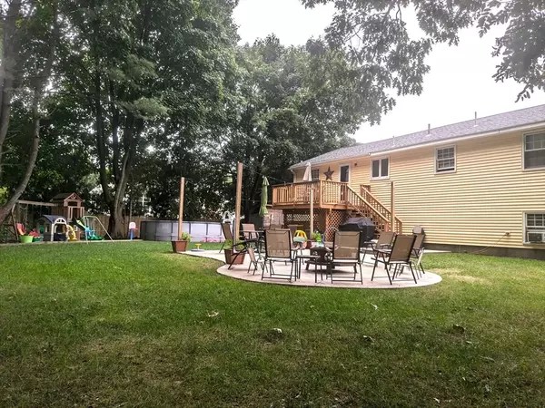 Hudson, MA 01749,28 Pierce St