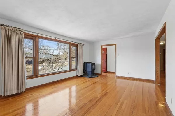 Easthampton, MA 01027,1 Westview Ter