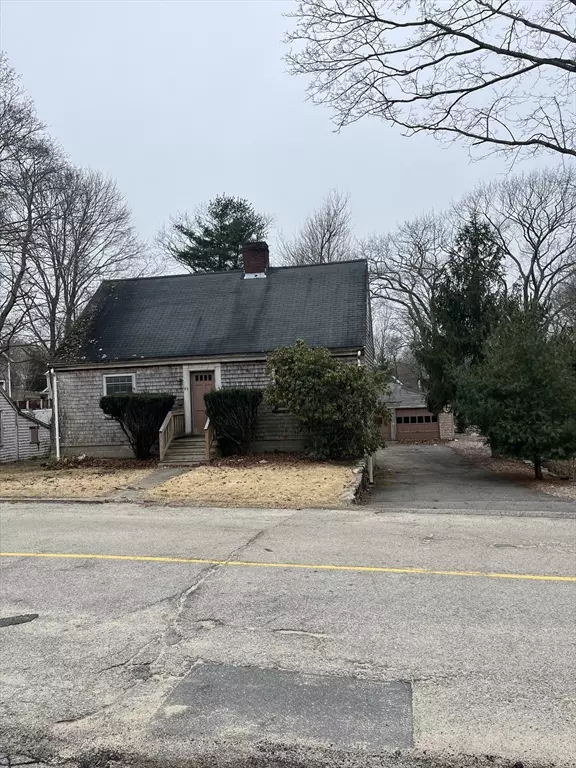 Cohasset, MA 02025,46-50 Doane St