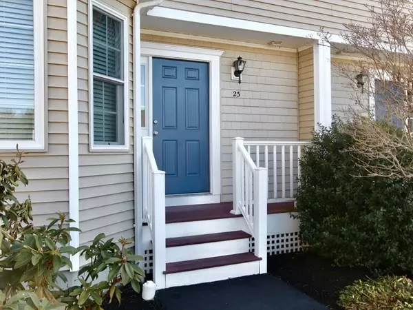 23 Old Cedar Village #23, Bridgewater, MA 02324