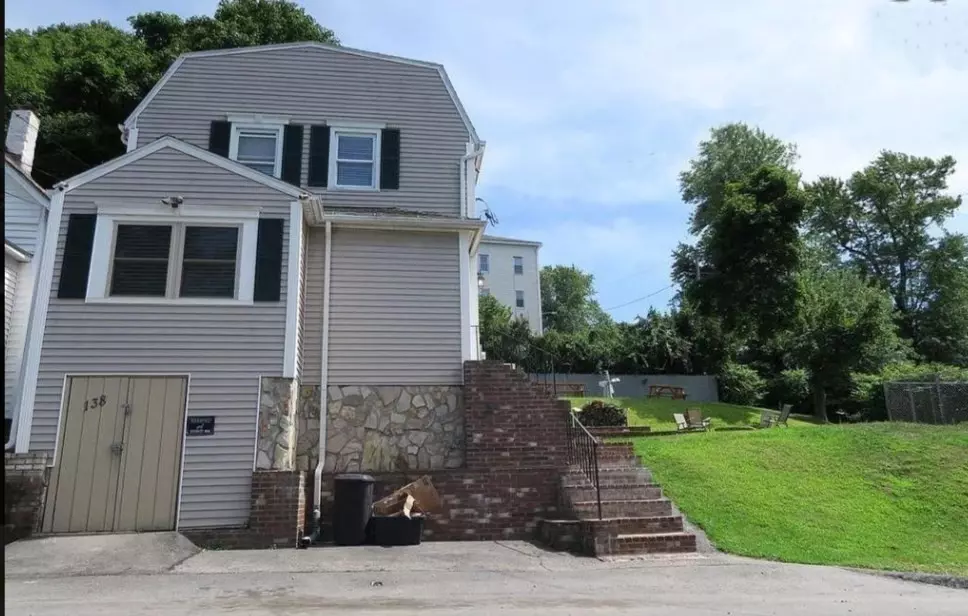 Worcester, MA 01604,138 Norfolk St