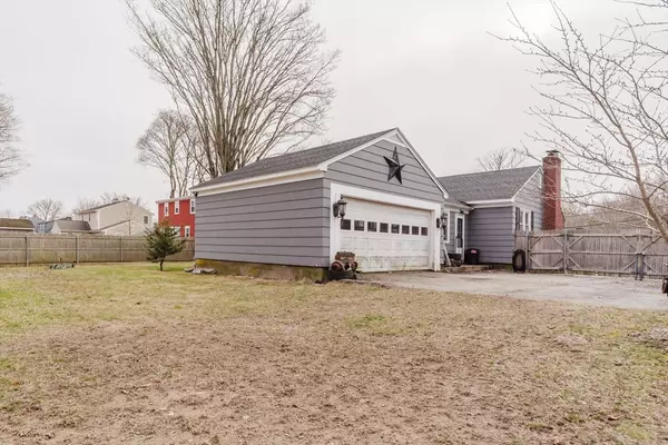 Swansea, MA 02777,139 Maple Ave