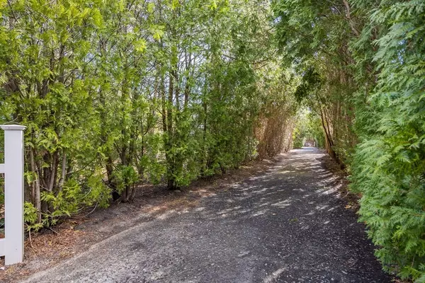 Yarmouth, MA 02673,42 S Sea Ave