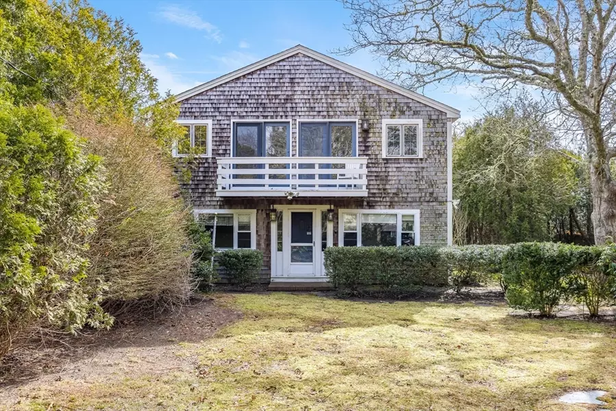 42 S Sea Ave, Yarmouth, MA 02673