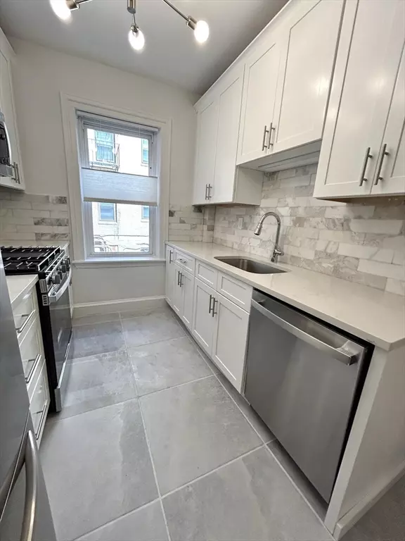 Boston, MA 02135,1666 Commonwealth Ave #24