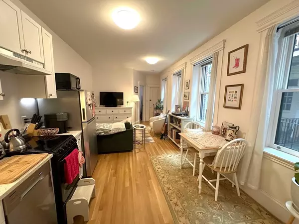 101 Charles St. #3R, Boston, MA 02114