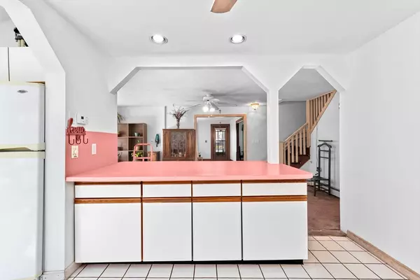 Middleboro, MA 02346,316 Old Center St