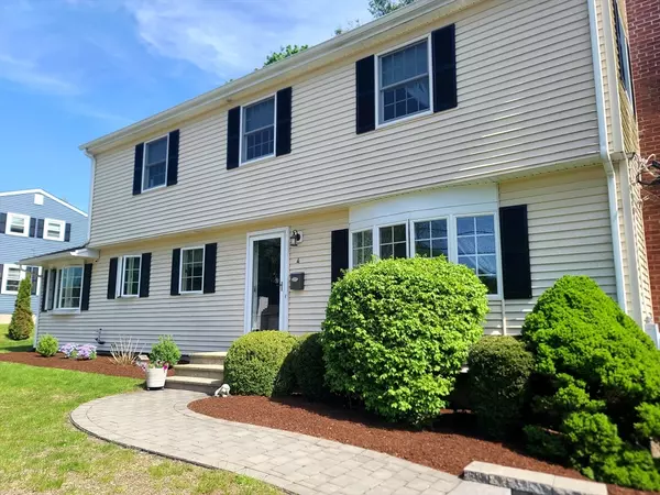 4 Briarcliff Ln, Paxton, MA 01612