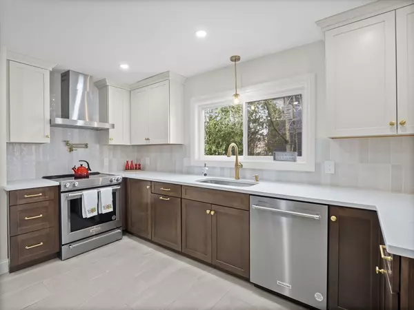 Georgetown, MA 01833,64 North St