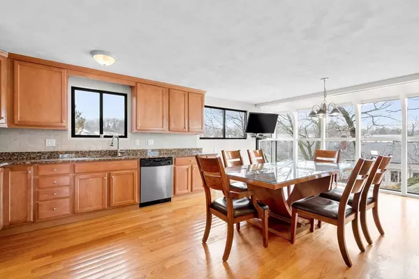 Saugus, MA 01906,4 Rockland