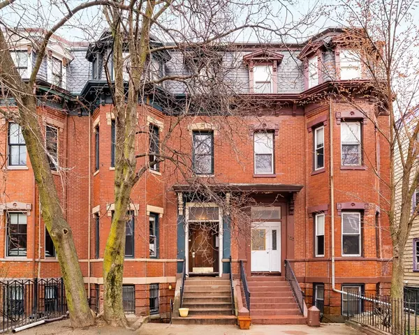 98 Pleasant St #2, Boston, MA 02125