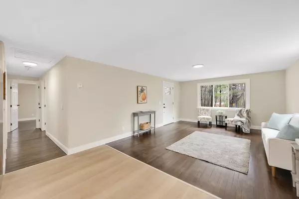 East Longmeadow, MA 01028,5 Michel St