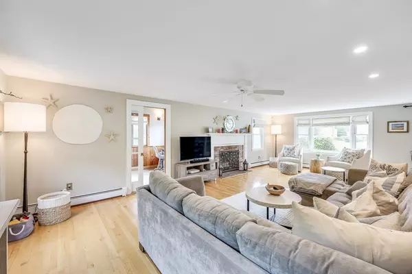 Falmouth, MA 02540,64 Grouse St