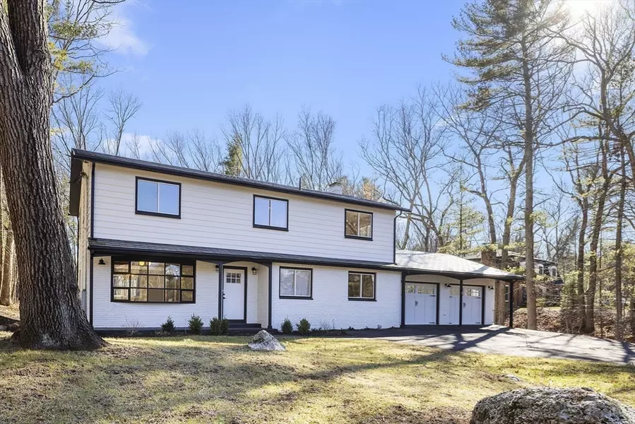 4 Fox Run, Bedford, MA 01730