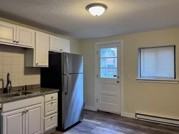 Framingham, MA 01701,69 Nicholas Rd #B