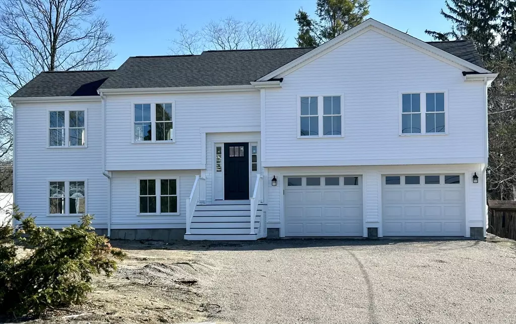 Milford, MA 01757,4 Birch St