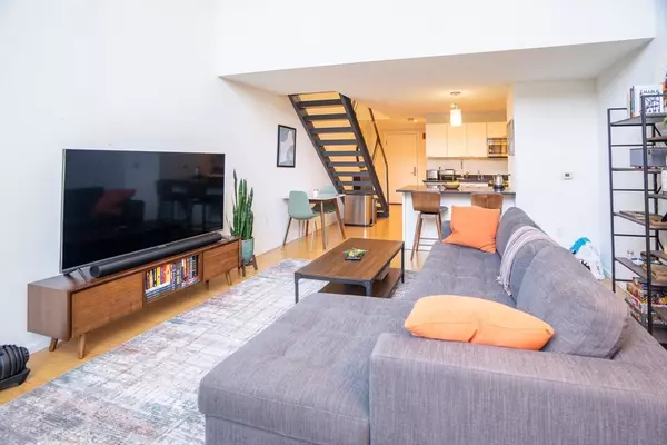 Cambridge, MA 02141,1 Earhart Street #312