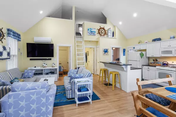 Westford, MA 01886,15 Lazy Day Dr #15