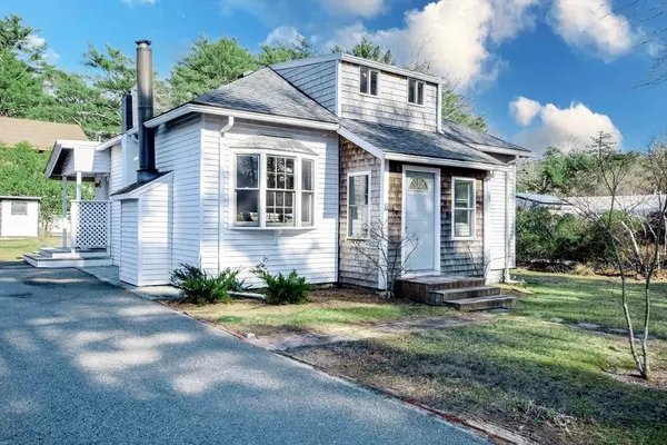 5 Hermitage Rd, Marion, MA 02738