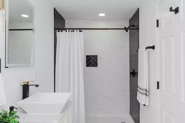 Easton, MA 02375,505 Turnpike St