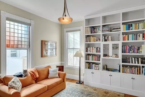 Brookline, MA 02445,14 Elm St #14