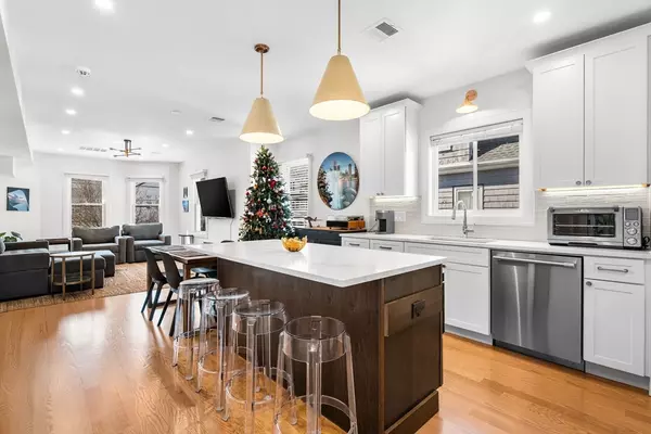 Medford, MA 02155,11 Orchard Street #2