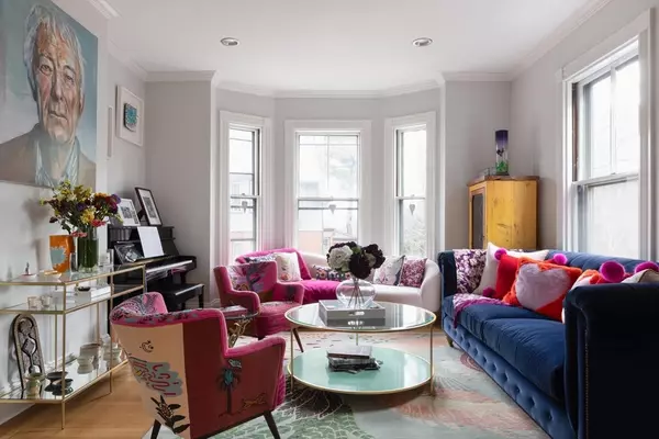 Brookline, MA 02445,19 Edgehill Road