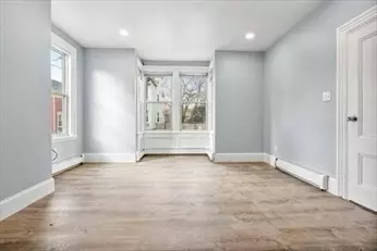 569 E 6th #1, Boston, MA 02127