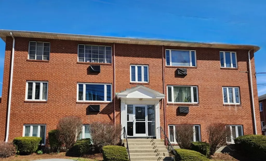 Watertown, MA 02472,109 Warren Street #11